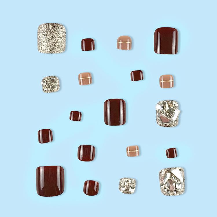 Removable And Repeated Use Of Nail Art