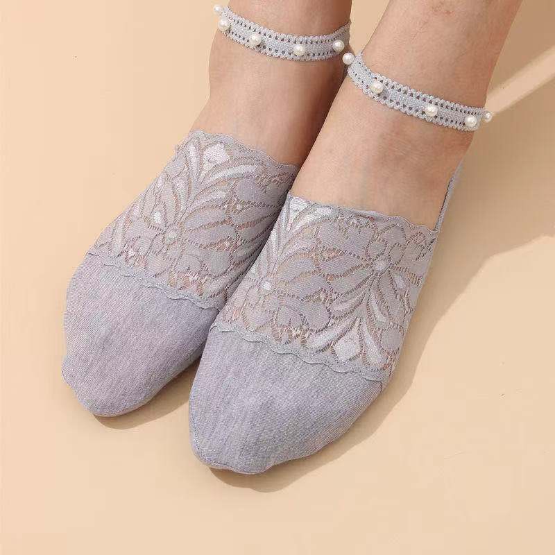 Women's Temperament And Fashion Lace Pearl Invisible Socks