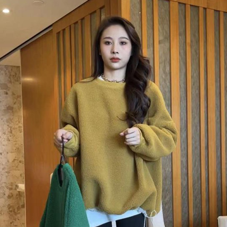 Lazy Wind Lambswool Round Neck Sweater Female