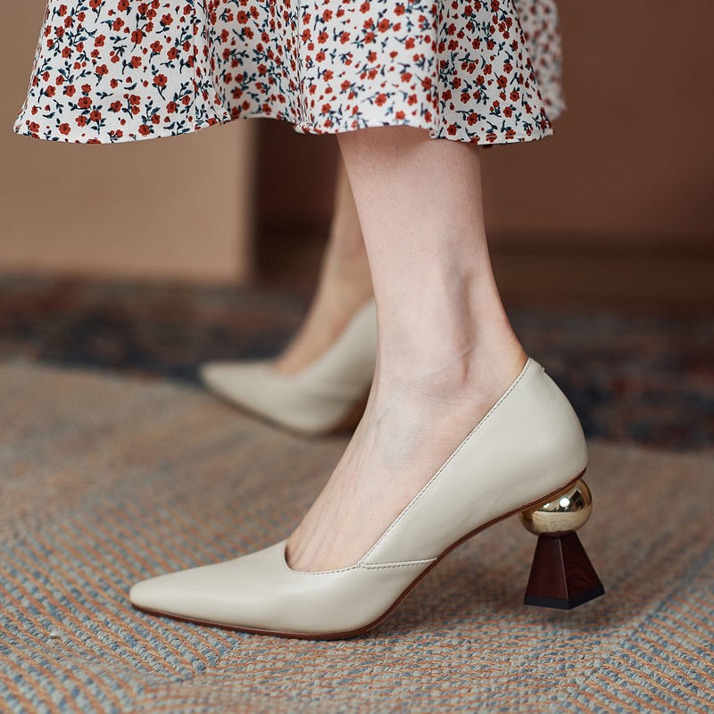 Women's Small Leather Shoes With Pointed Toe Mother High Heels