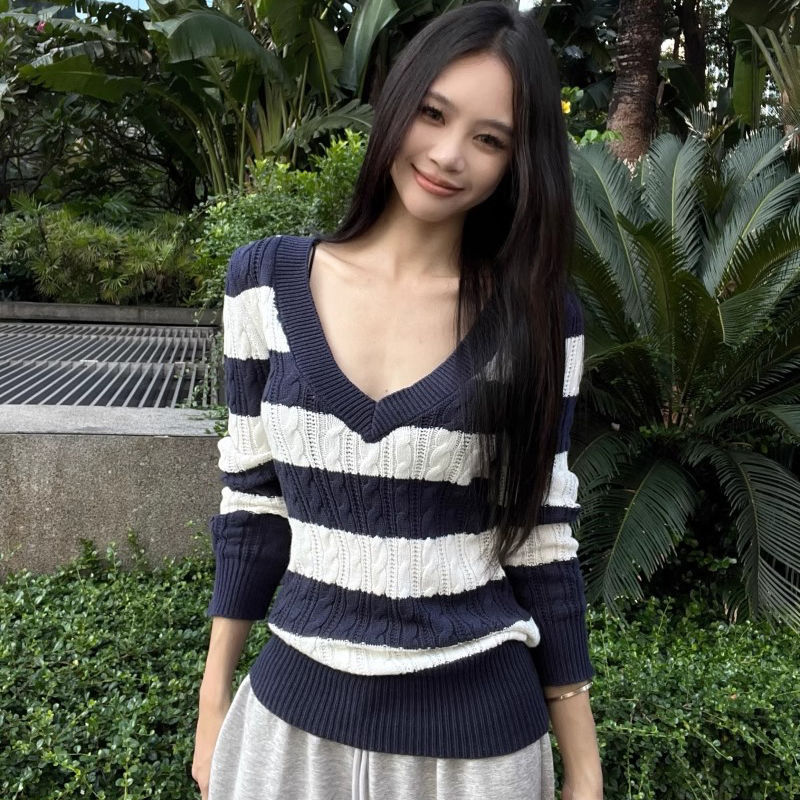Womens Vneck Striped Sweater