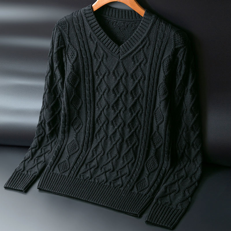 Warm Thick Line Bottoming Pullover Long Sleeved Sweetheart Neck Sweater