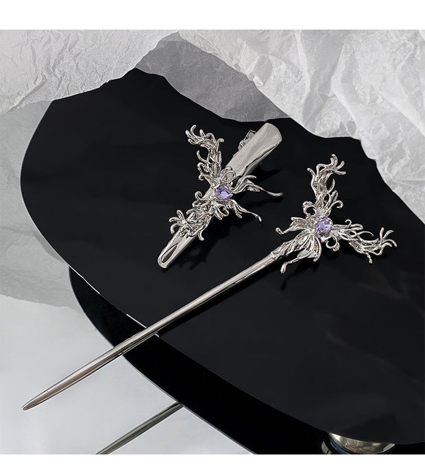 The Antique Design Of Liquid Butterfly Hairpins Is Irregular