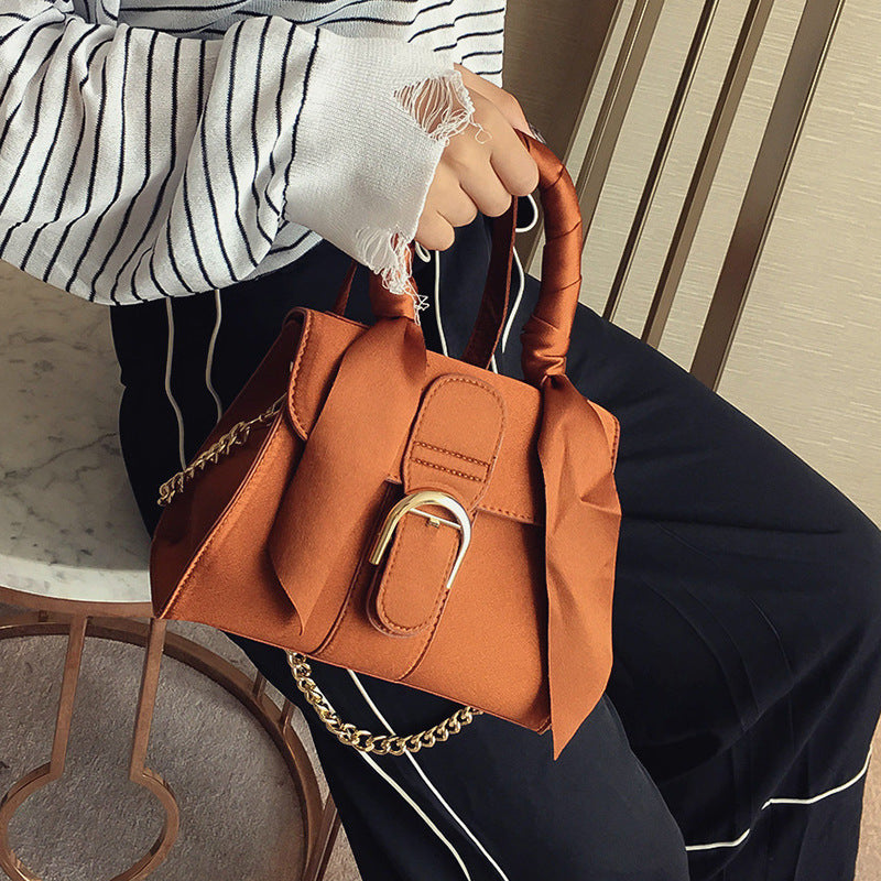 Bow crossbody bag