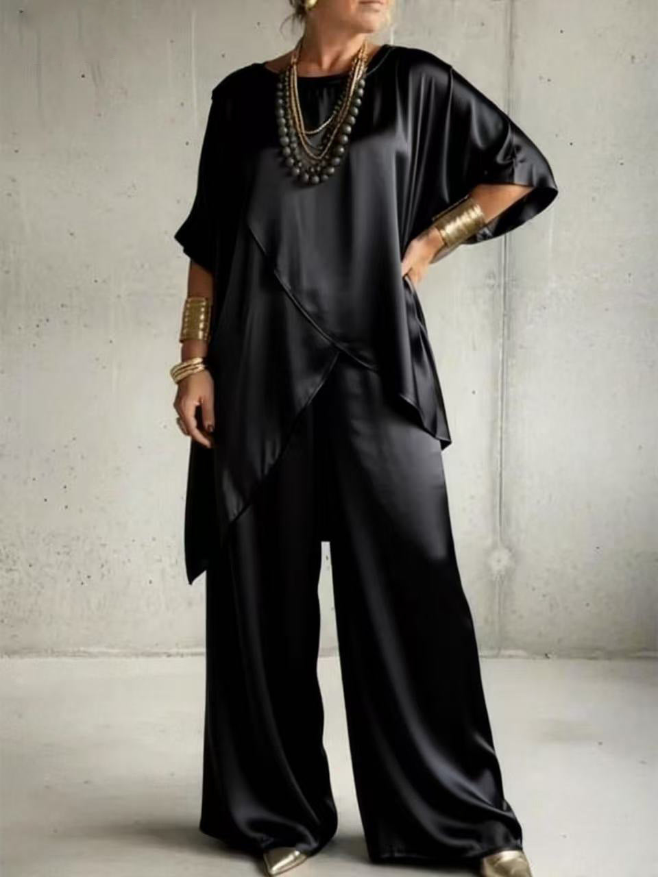 Womens Loose Casual Set With A Crew Neck And Asymmetrical Hem