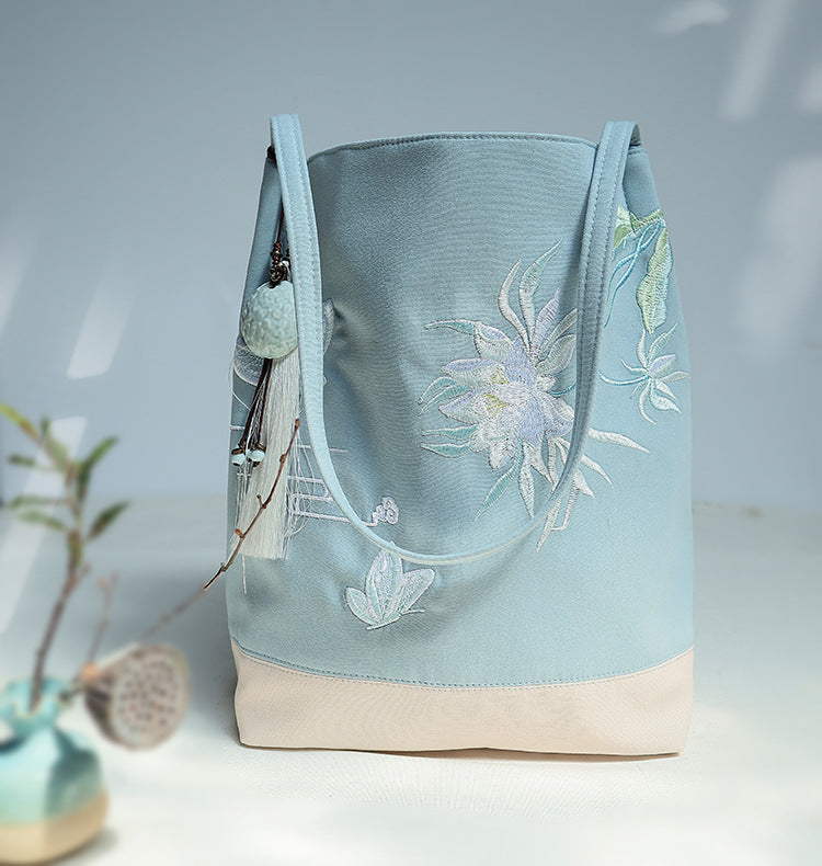 Mori Literature And Art Retro Harajuku Student Embroidered Antiquity Hanfu Canvas Bag