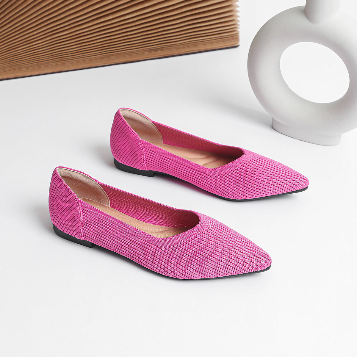 Knit Breathable Shallow Mouth Pointed Flat Bottom Pumps