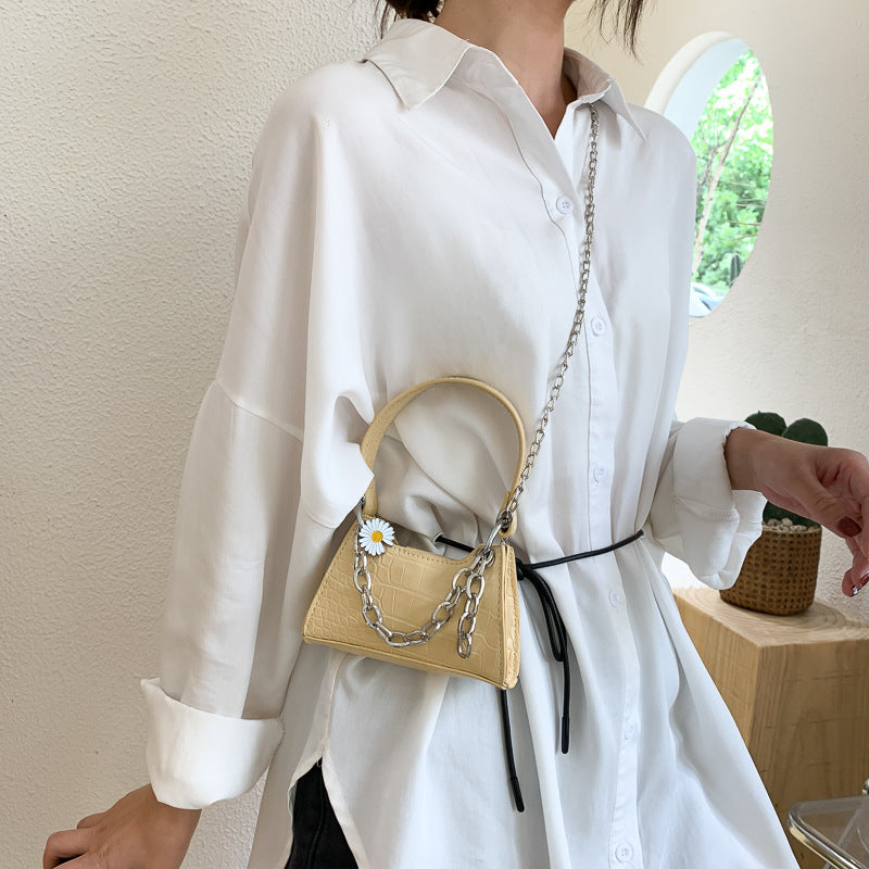 Small daisy chain shoulder bag