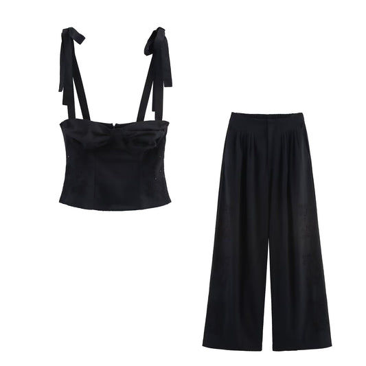 Women's Embroidered Top And Pleated Pants