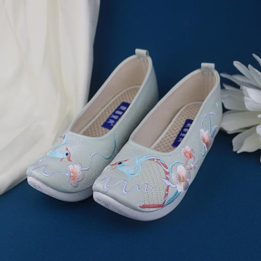 Dengyun's Hanfu Shoes Increase The Height Of The Head