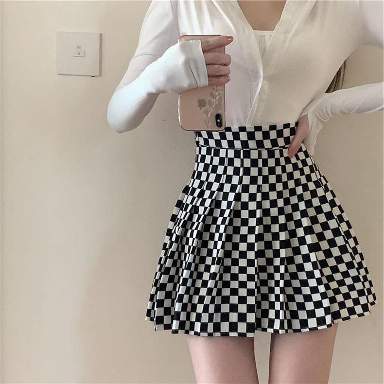 Black And White Plaid Pleated Skirt A- Line Skirt High Waist Slim Fit
