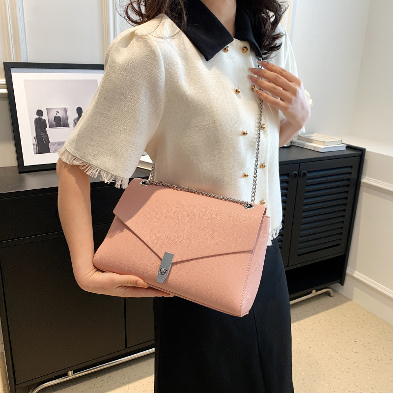Chain Fashion Shoulder Bag Popular Bag Female Large Capacity Crossbody