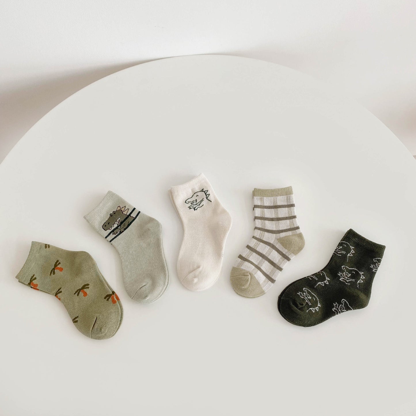 Children's New Cotton Cartoon Korean Alphabet Dinosaur Socks