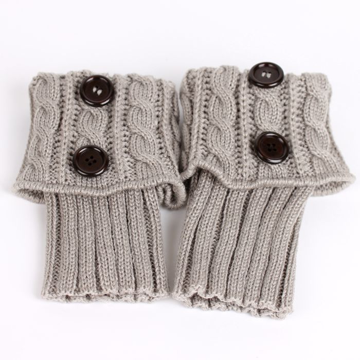Button twist knit socks