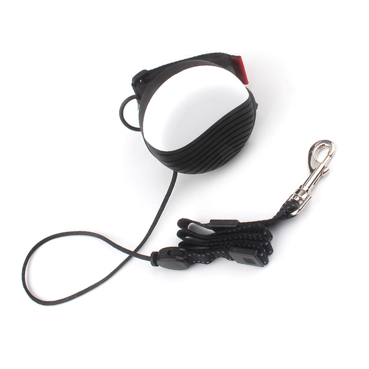 Hands-free automatic telescopic traction rope