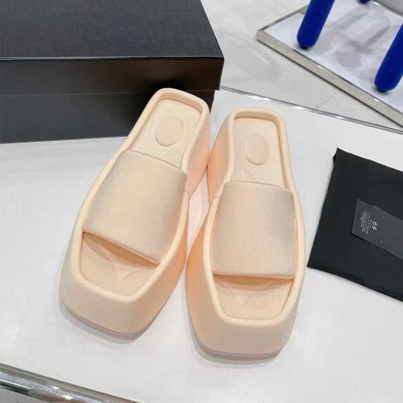 Square Colored Sponge Cake Bottom Mesh Red Line Slippers