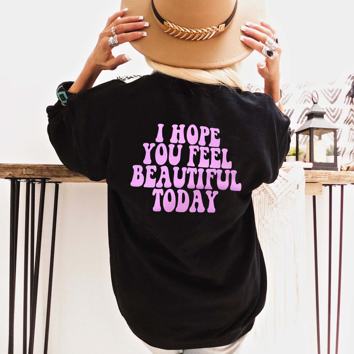 Dame "I Hope You Feel Beautiful Today" Sportssweatshirt