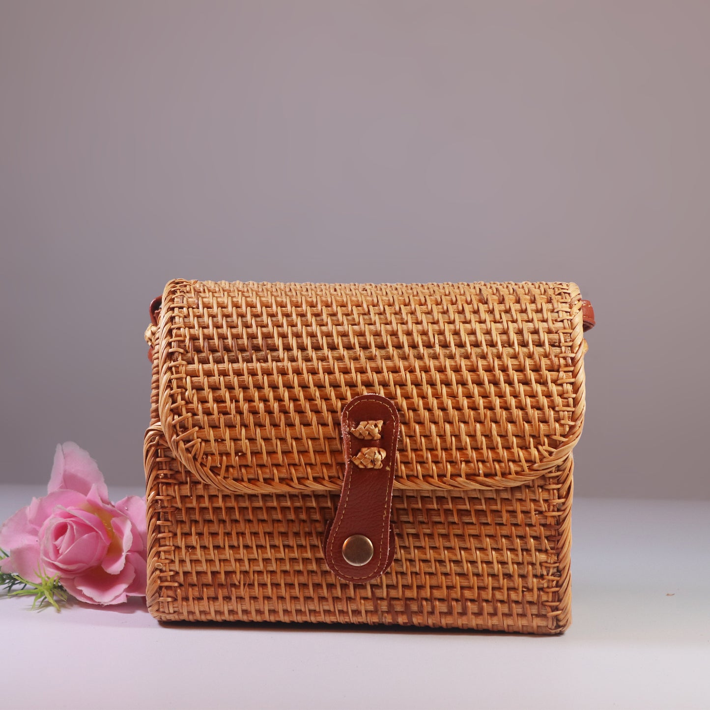 Rattan Retro Literary Beach Women's Diagonal Bag