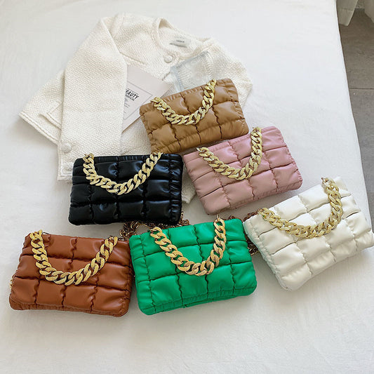 Temperament Women's Pleated New Chain Hand-held Messenger Bag