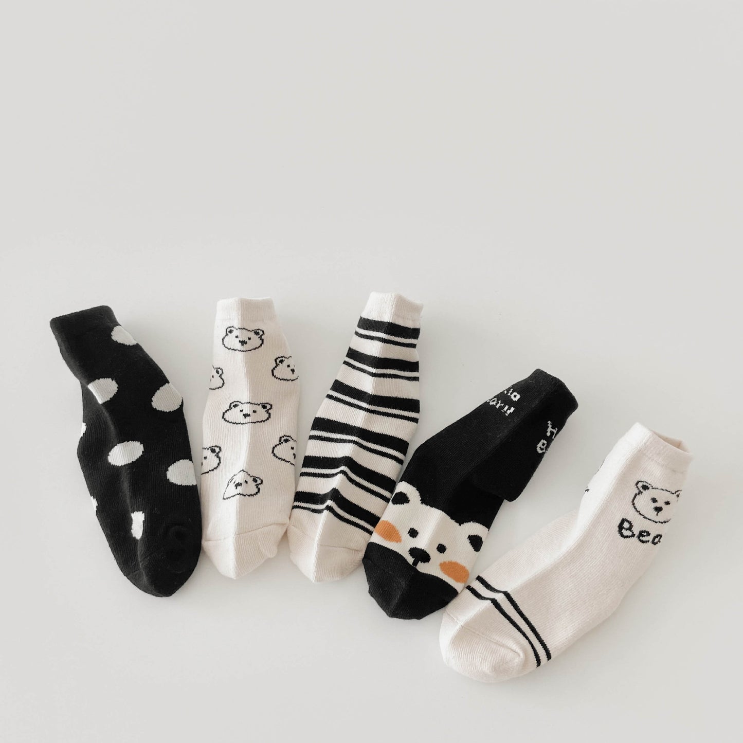 Children's New Cotton Cartoon Korean Alphabet Dinosaur Socks