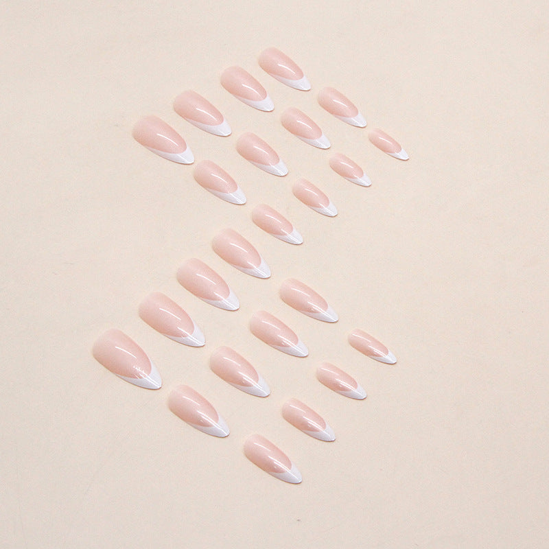 Simple Pure Desire Aurora fransk manicure