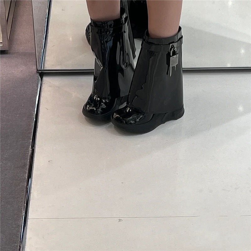 Oversized Women's Plush Mid Length Boots