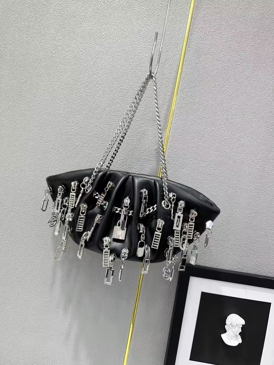 Niche Chain Cloud Shoulder Crossbody Metal Handbag