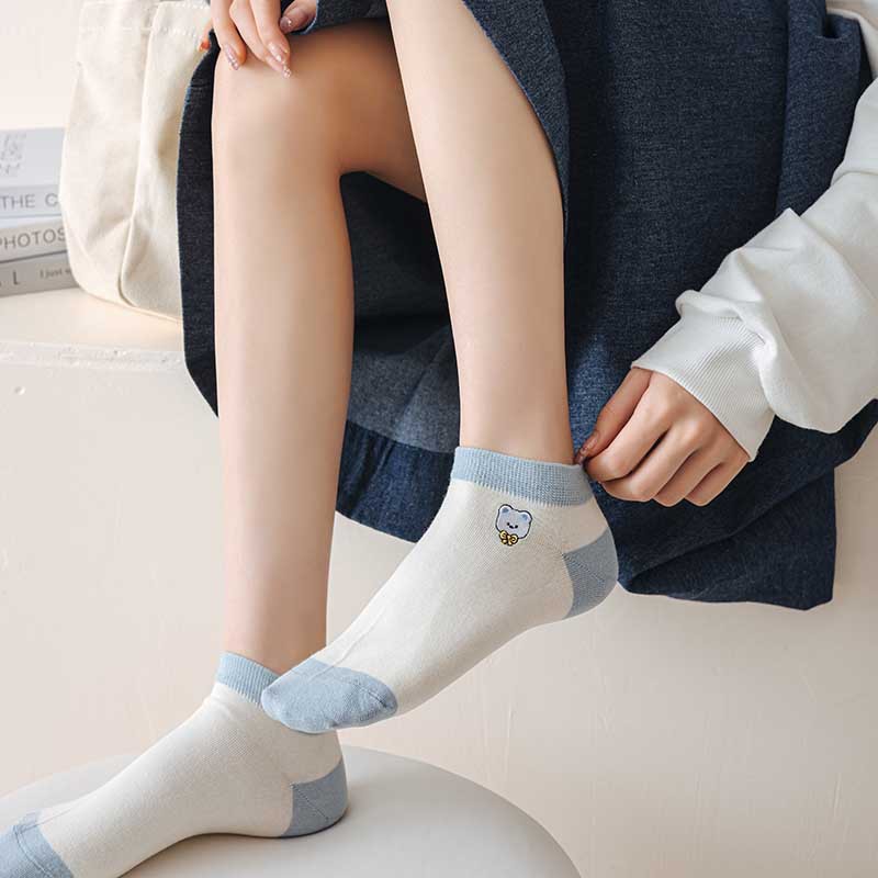 Shallow Mouth Socks Striped Embroidery Cartoon