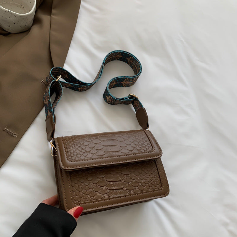 Women's Fashion Solid Color Wide Shoulder Strap Shoulder Small Square Bag