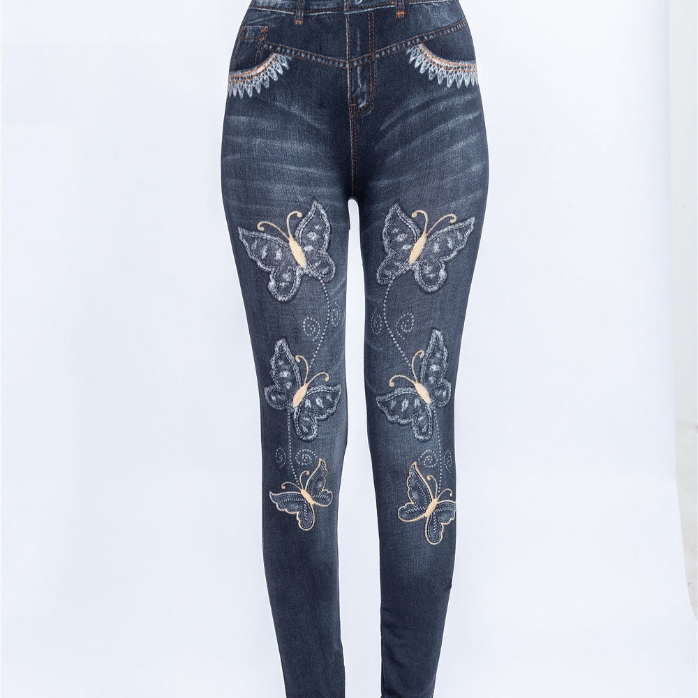High-waisted Ultra-stretch Capri Pants With A Butterfly Print