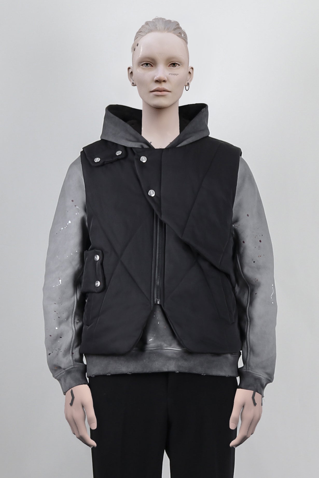 Irregularly Deconstructed Nylon Buckle Cotton Horse