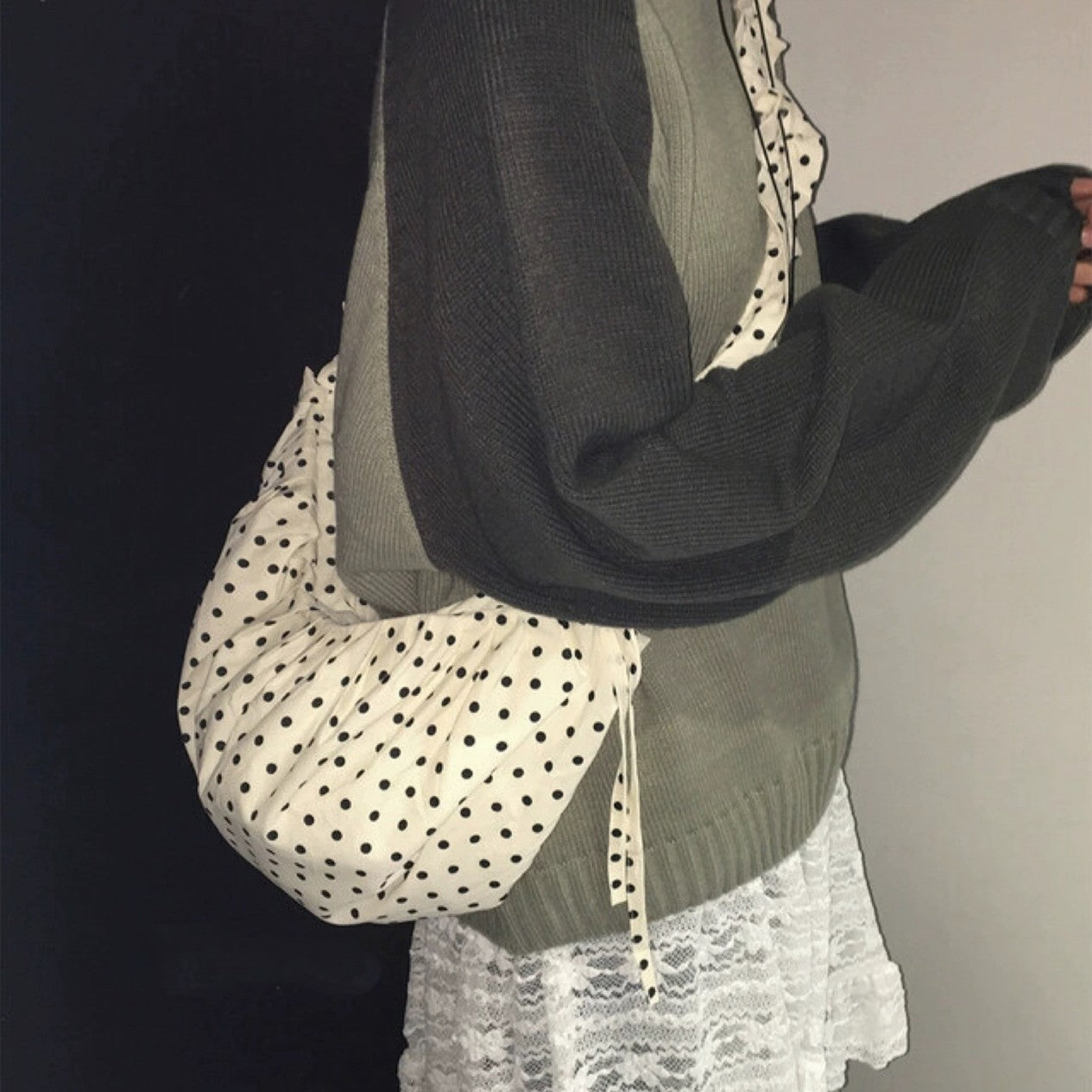 Spring New Arrival Retro Pleated Polka-Dot Crescent Saddle Bag