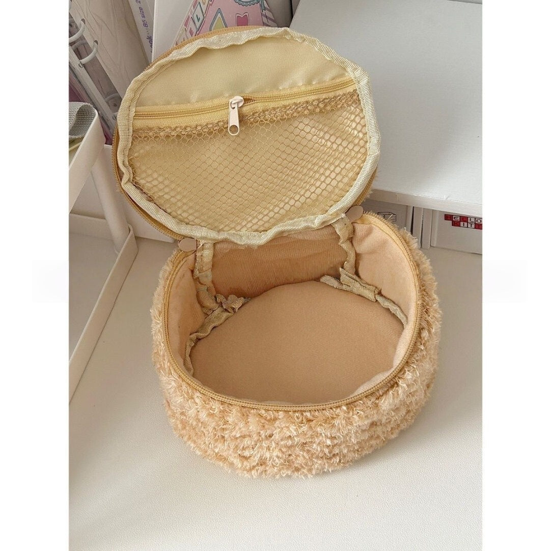 Cartoon Cute And Adorable Lambswool Easy Bear Head Oval 3D Makeup Bag