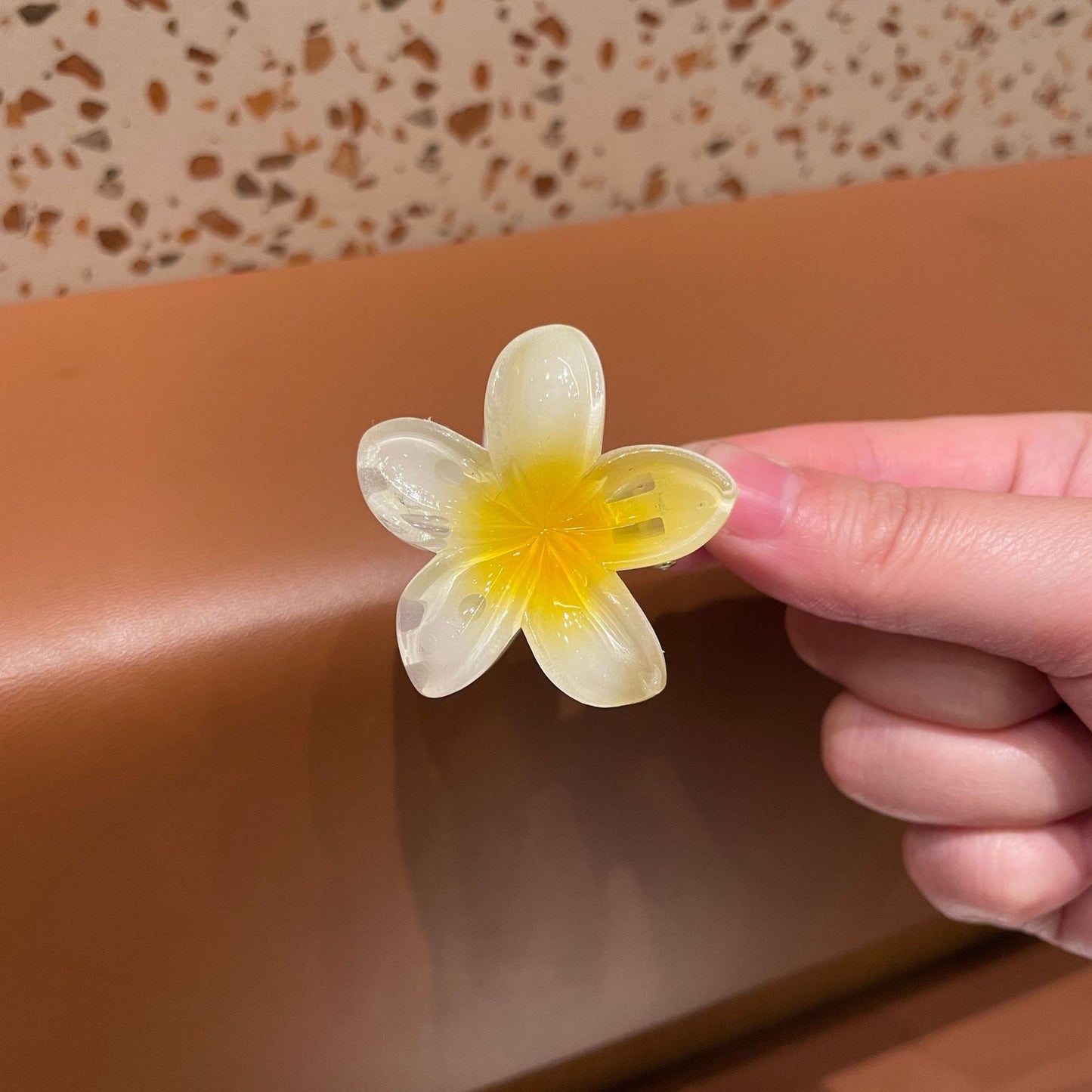 Plumeria Rubra Grip Flower Barrettes Female 4CM