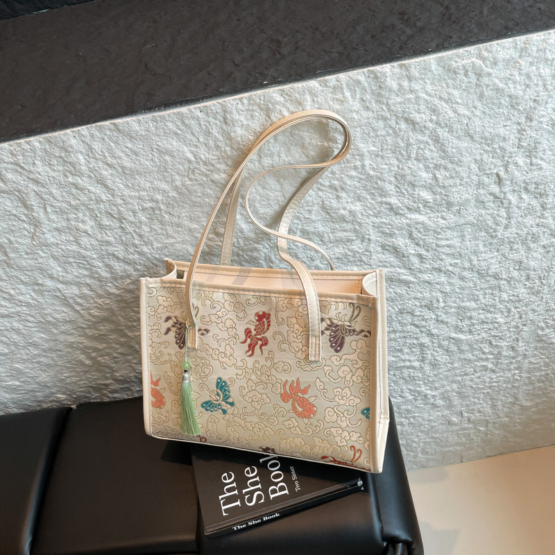 Large-capacity Tote Bag A Versatile Casual Handbag
