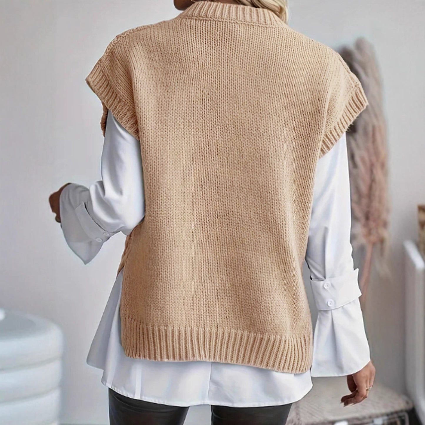 Womens Knitted Vest With Twist And Cable Details