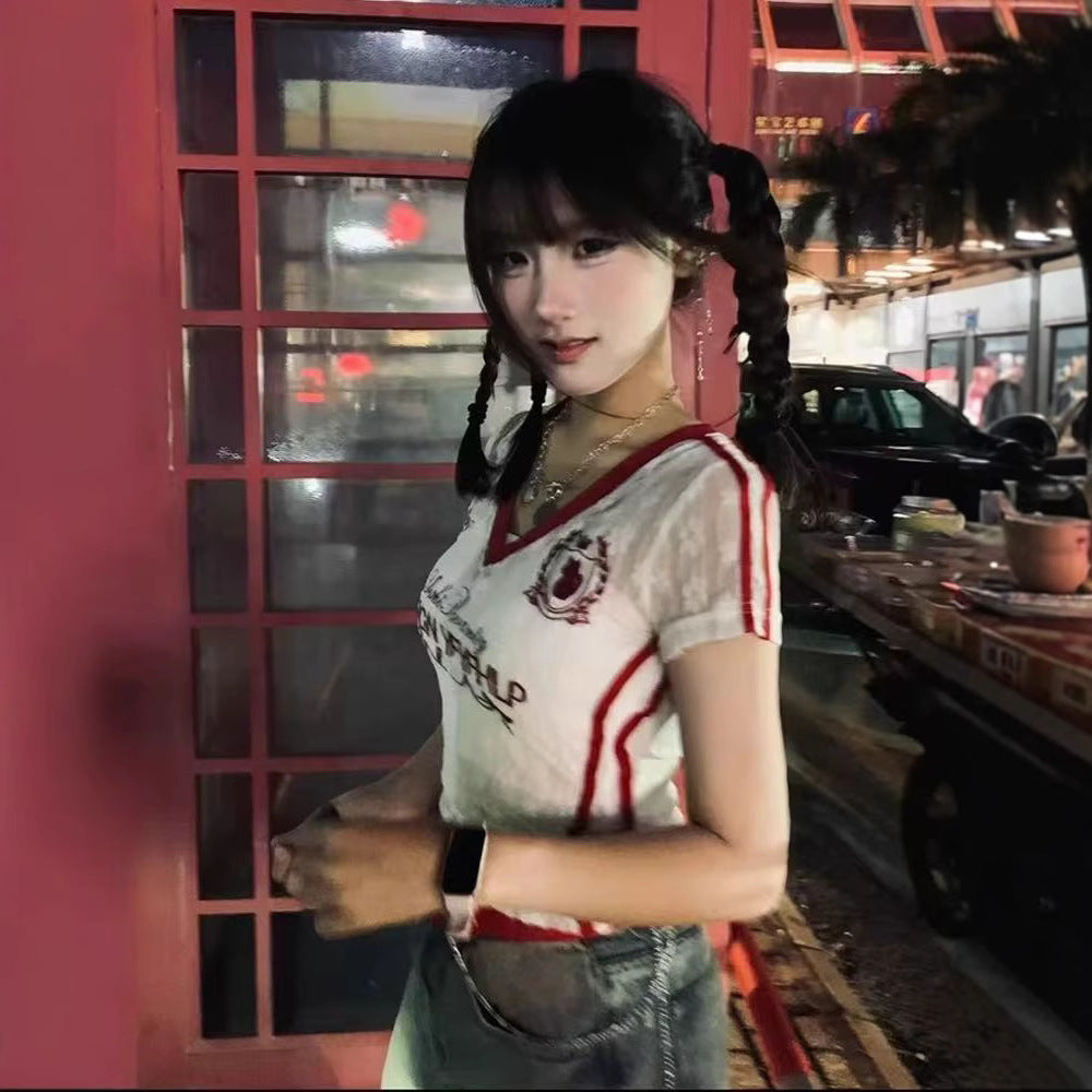 V-neck Slightly Sheer Lace-embroidered T-shirt With A Slim Fit