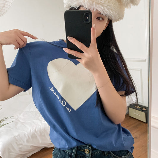 Forårs T-shirt med hjerteprint og løs pasform, rund hals