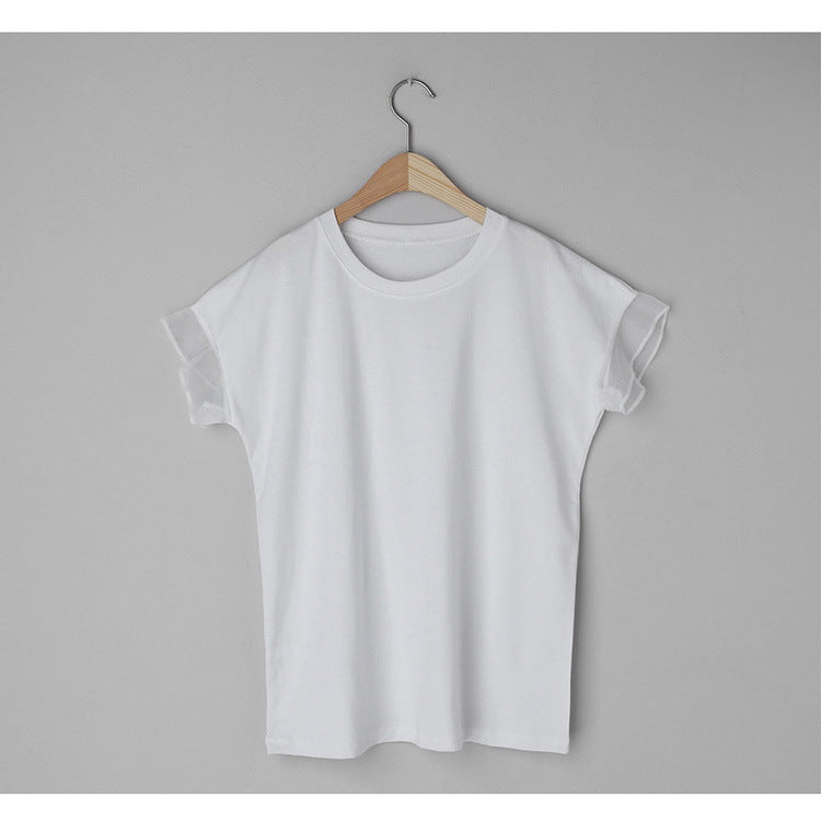 T-shirt til kvinder med rund hals, mesh-flæseærmer og ensfarvet design