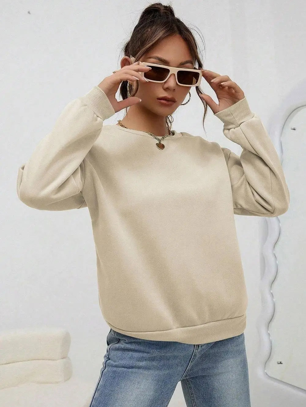 Solid Color Womens Sweatshirt Casual Comfortable And Loose Fitting Sporty Top