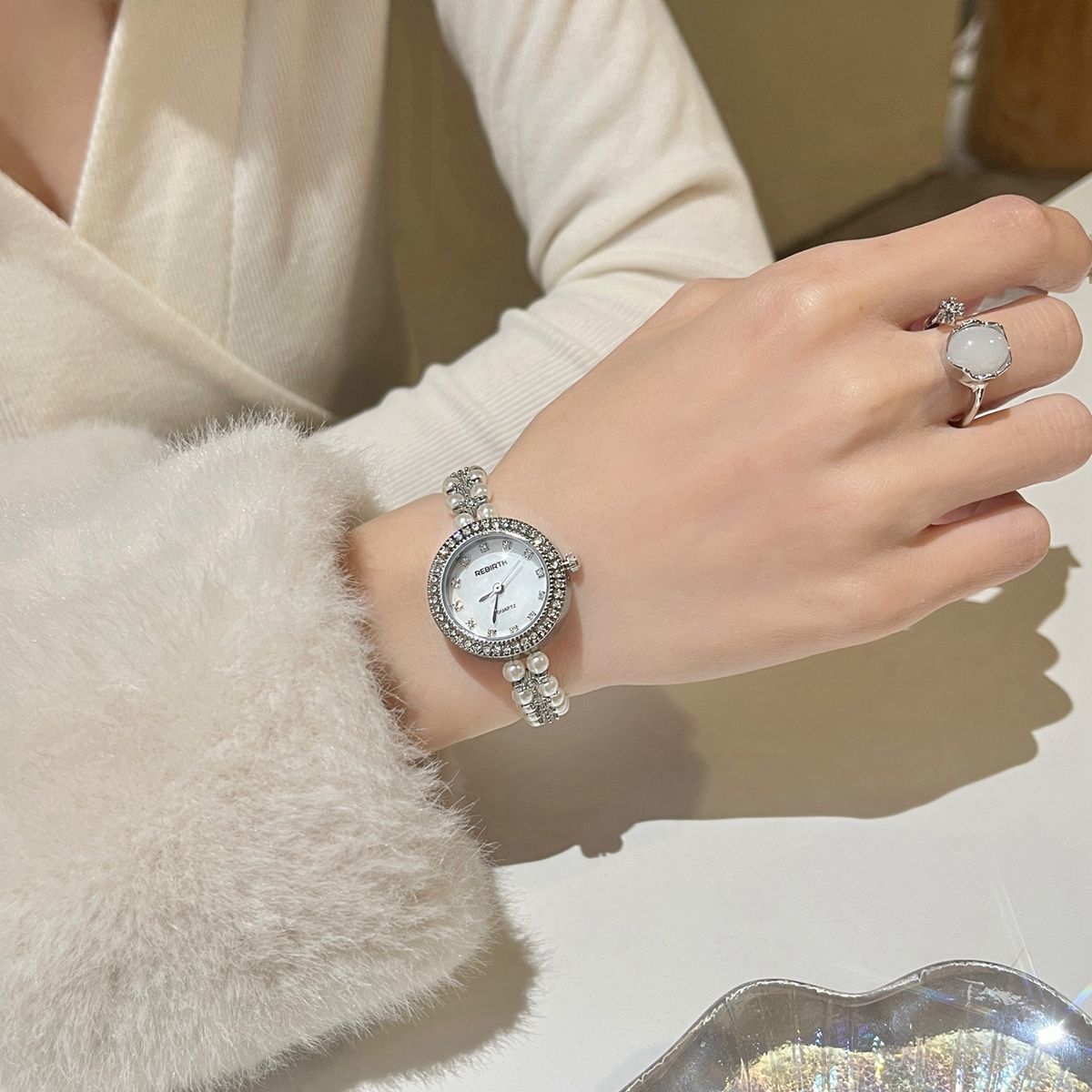 Women's Bracelet Vintage Freshwater Pearl Watch