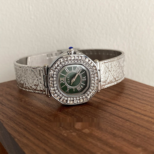 Elegant Personality Trend Mild Luxury Retro Rhinestone Quartz Watch