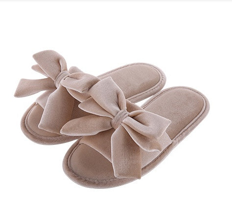 Rubber Bow Slippers Can Be Washed At Home