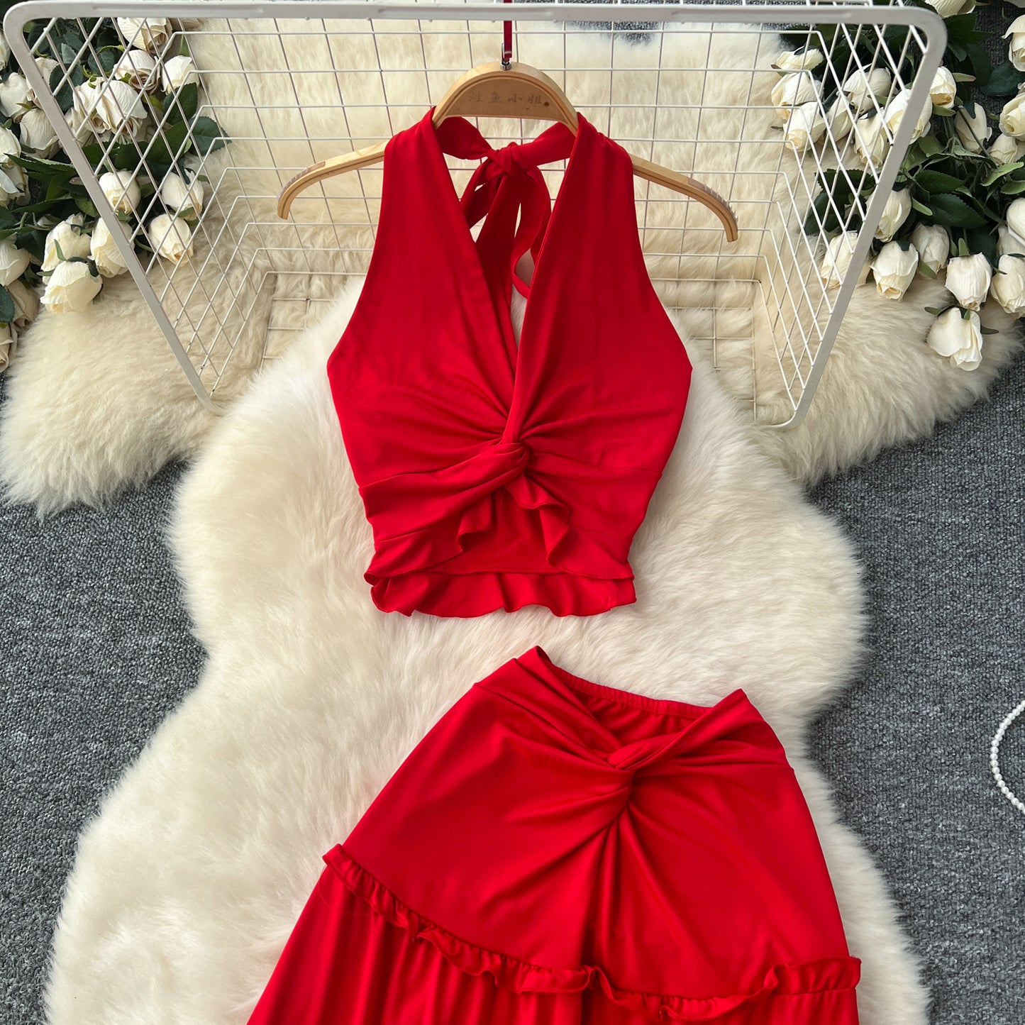 Sexy V-neck Halter Top With A High-waisted Skirt