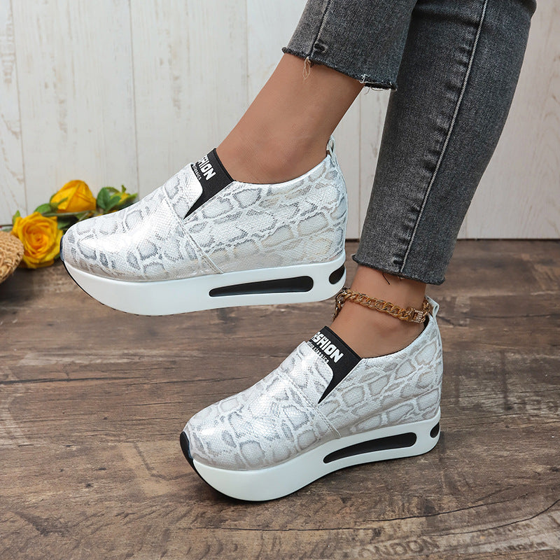 Plus Size Shallow Mouth  Height Increasing Insole Platform Women's Sports Pumps Women's Shoes