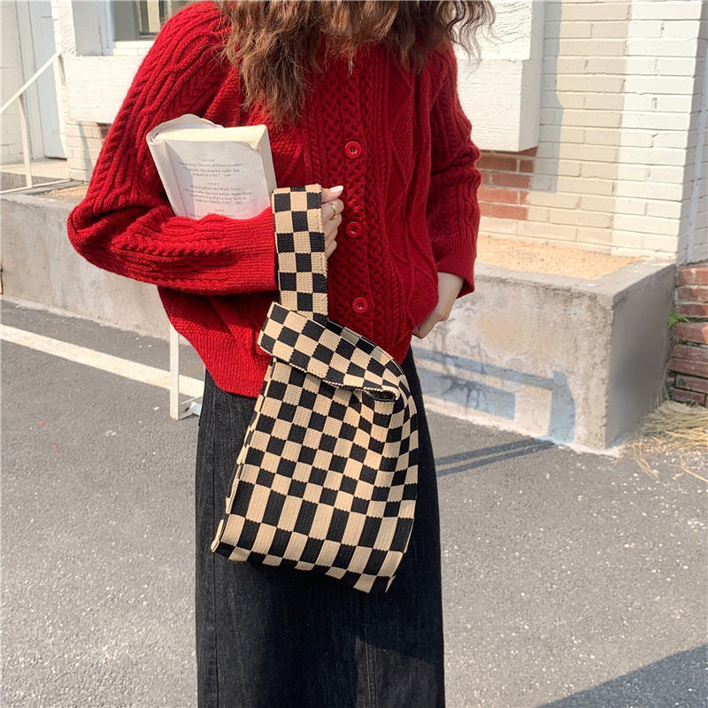 Plaid Knit Hand Bag With Hand Carrier