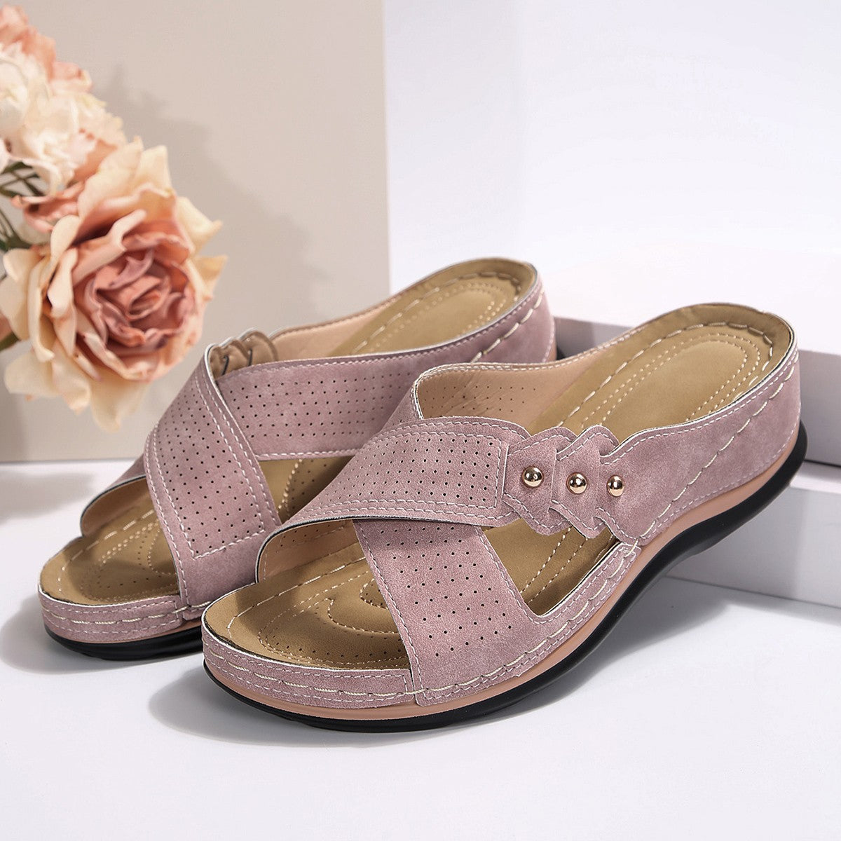 Large Size Flat Bottom Non-slip Light Slippers
