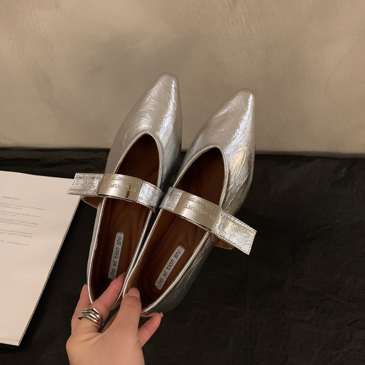 Summer One Word With Evening Wind Pointed Toe Silver Mary Jane Shoes