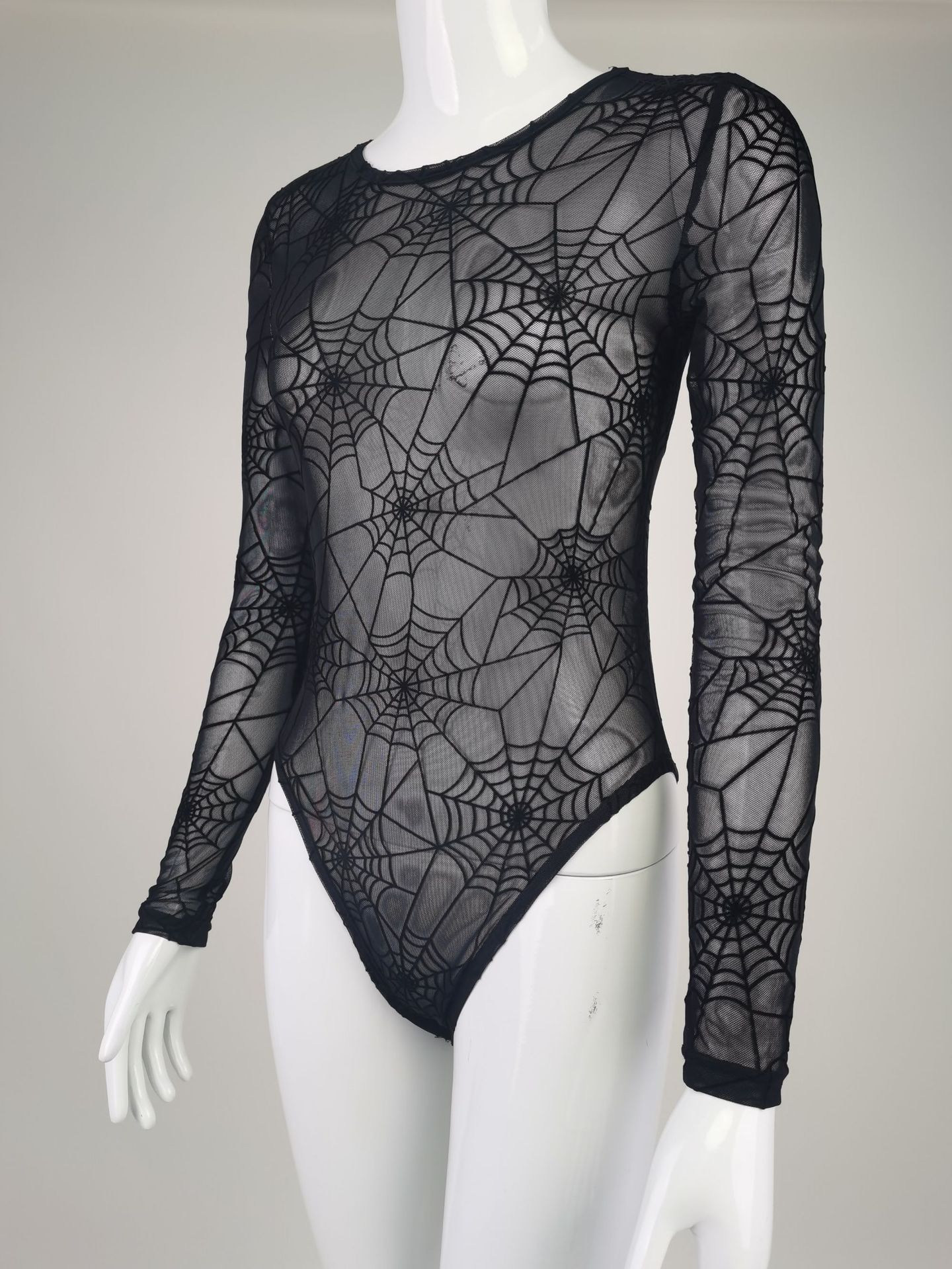 Ladies Chain Link Cutout Slim Fit Lace Long T-Shirt