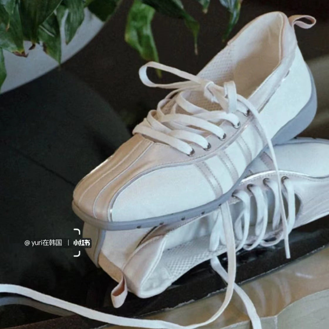 Rare, Casual Mary Jane Ballet Flats For Women With A Flat Sole